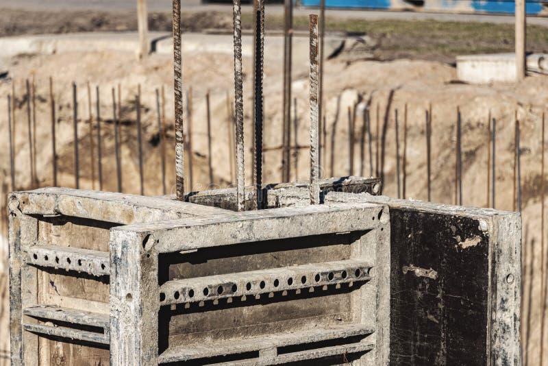 Monolithic Foundation Formwork. Forms Vertical Formwork Structures for