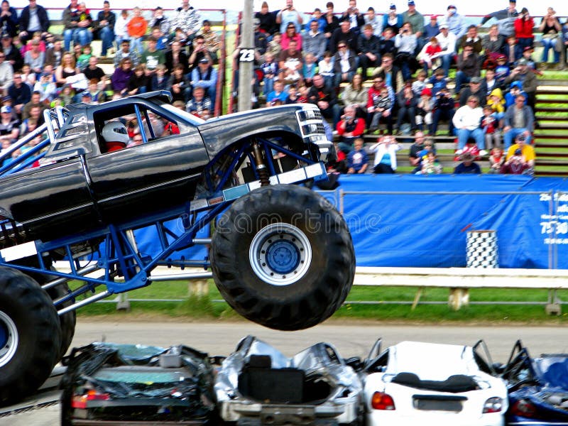 2,791 Monster Truck Stock Photos - Free & Royalty-Free Stock Photos from  Dreamstime