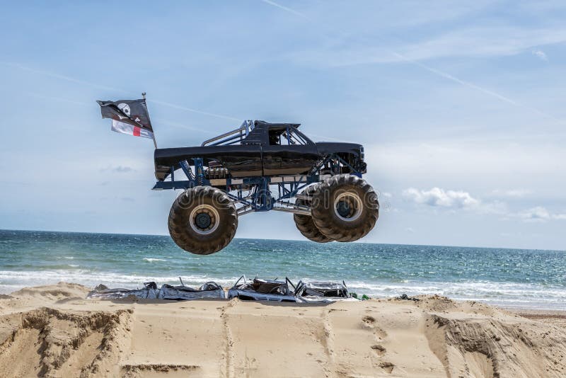 Monster Truck Stock Photos, Pictures, Royalty Free Monster Truck Images And  Stock Photography