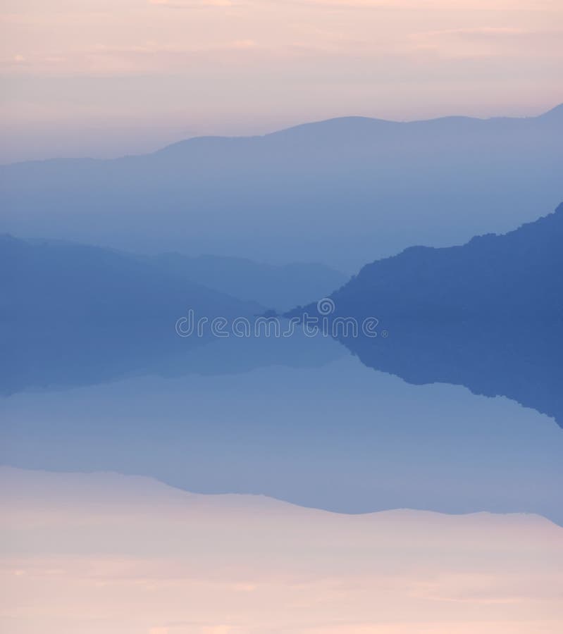 Montagne immagine stock Montagne immagine stock