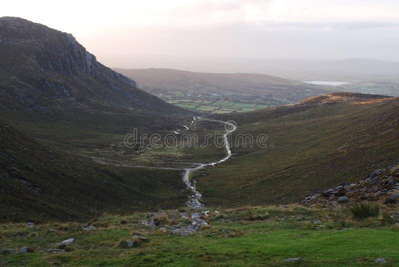 Montagne di Mourne, Irlanda del Nord fotografia stock libera da diritti Montagne di Mourne, Irlanda del Nord fotografia stock libera da diritti