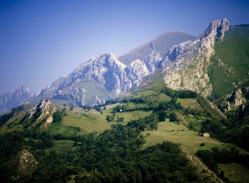 Montagne di Picos de europa immagini stock libere da diritti Montagne di Picos de europa immagini stock libere da diritti