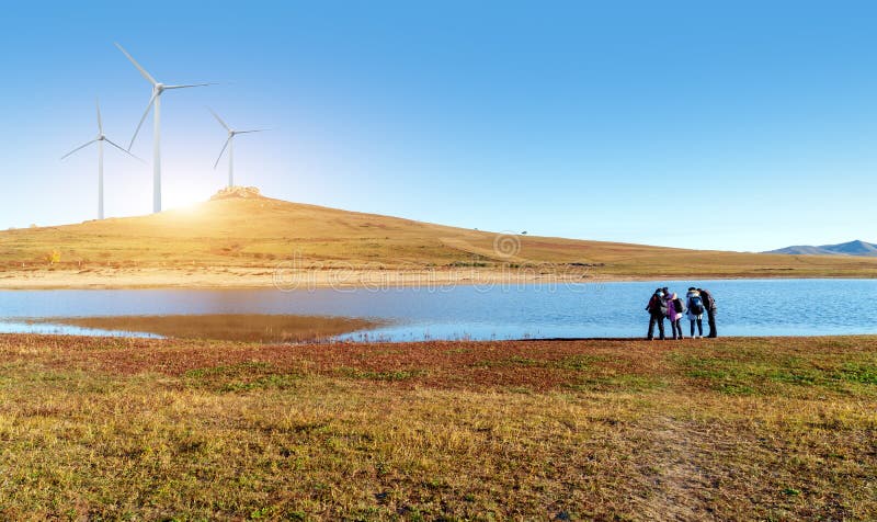 Montanha e reflex? o imagem de stock
