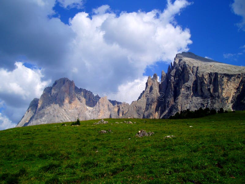 Montanhas de Dolomiti