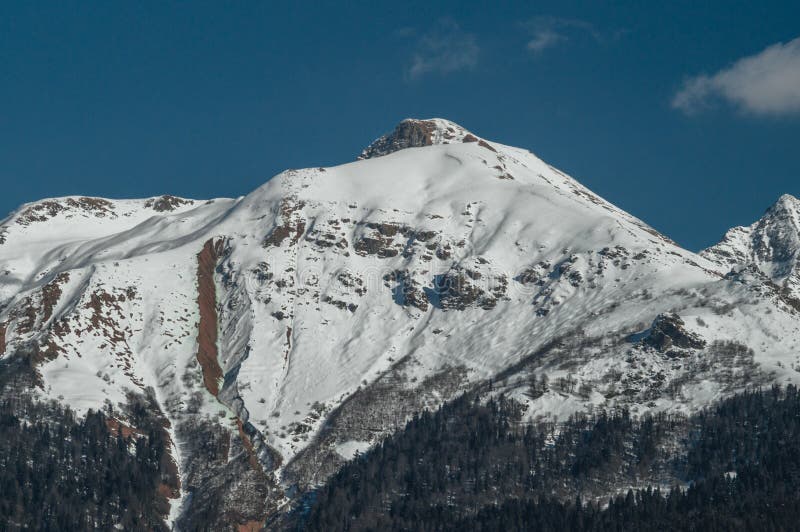 Montañas de invierno de Krasnaya Polyana fotos de archivo libres de regalías