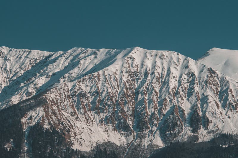 Montañas de invierno de Krasnaya Polyana fotos de archivo libres de regalías