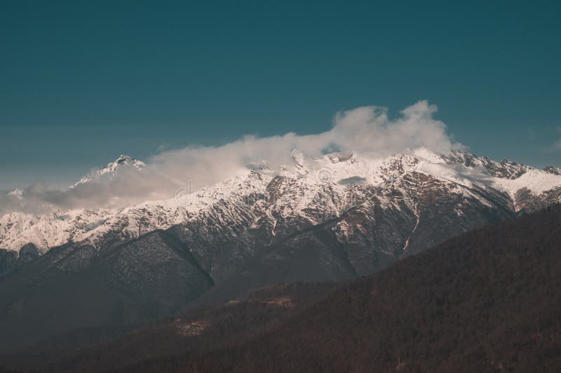 Montañas de invierno de Krasnaya Polyana foto de archivo libre de regalías