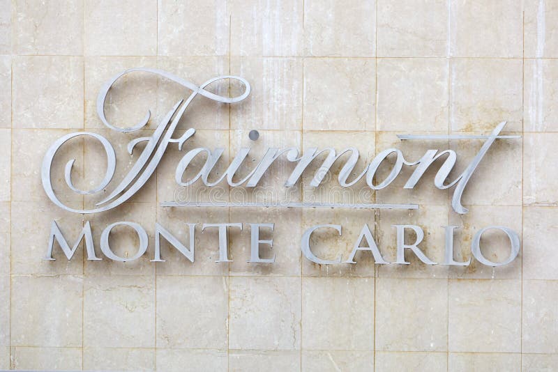 Le Verre D'hôtel De Luxe De Fairmont Signent En été à Monte Carlo ...