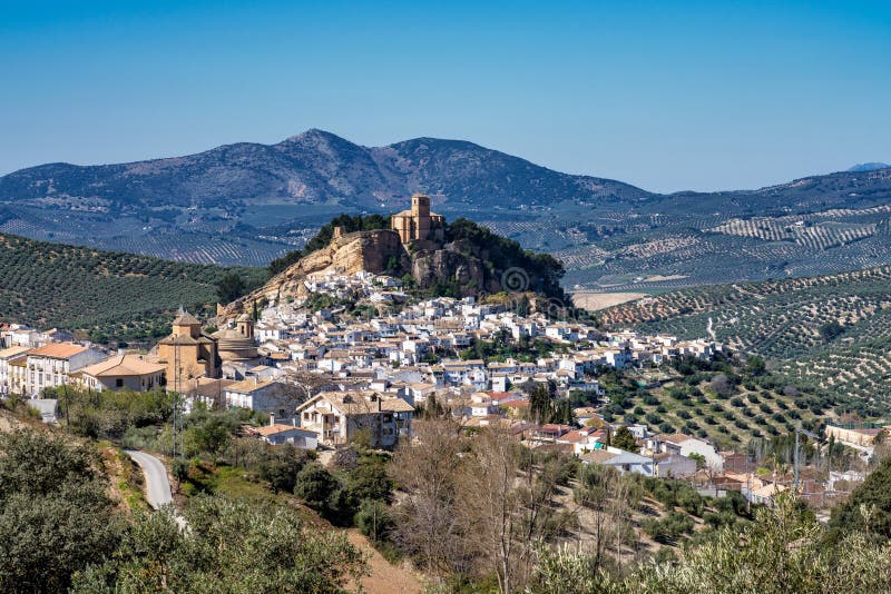 Montefrio nella regione di Granada di Andalusia in Spagna immagini stock libere da diritti Montefrio nella regione di Granada di Andalusia in Spagna immagini stock libere da diritti