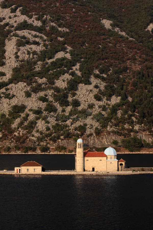Montenegro, iglesia de? Boka Kotorska? fotografía de archivo