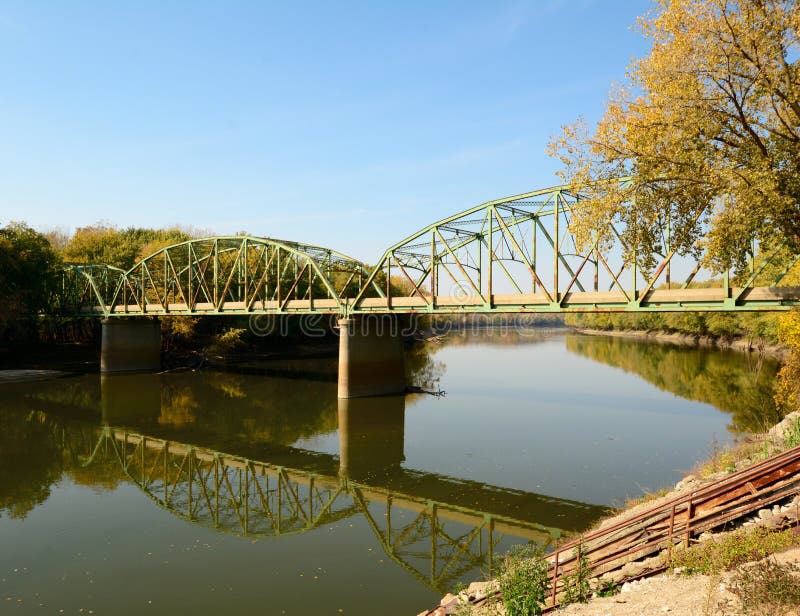Montezuma Bridge editorial photo. Image of october, indiana 61203366