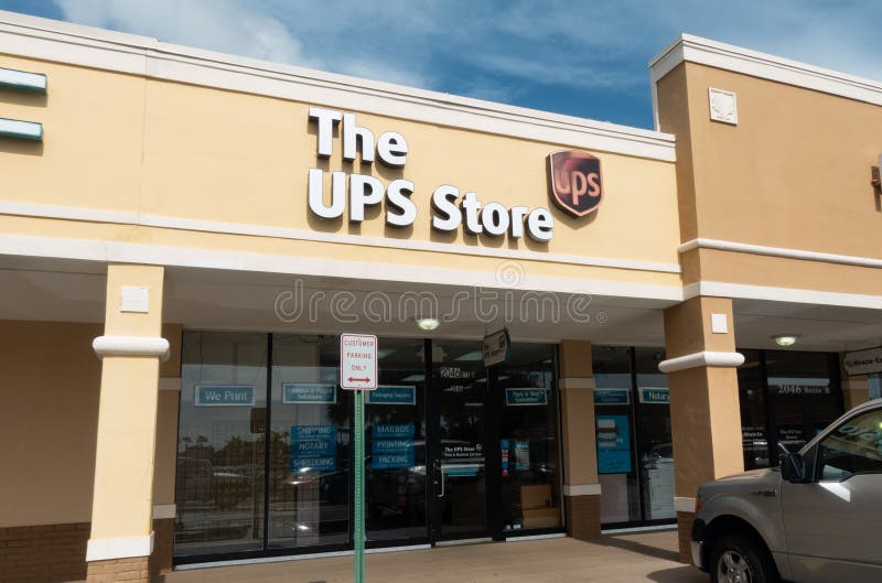 Vero Beach, FL/USA - 8/2/19 - The UPS Store retail storefront which provides .ServicesPackaging and labeling, Shipping, Postal, Printing, and Business Services to home and small offices. Vero Beach, FL/USA - 8/2/19 - The UPS Store retail storefront which provides .ServicesPackaging and labeling, Shipping, Postal, Printing, and Business Services to home and small offices