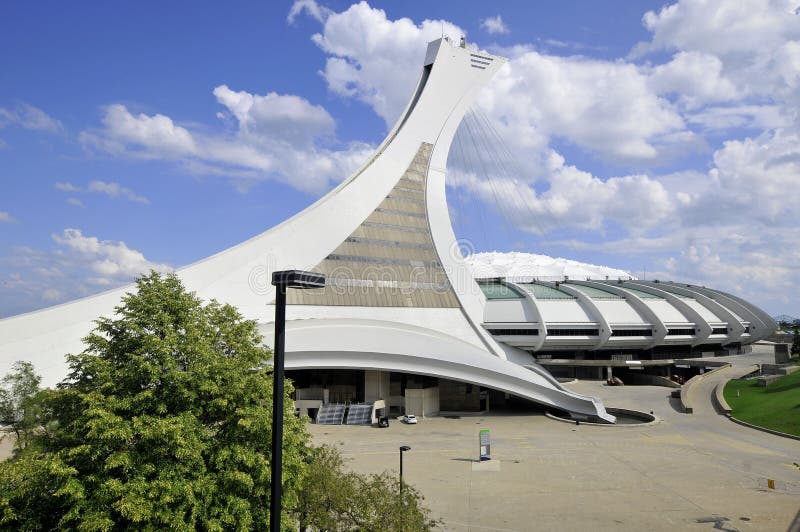 The Montreal Olympic Stadium Editorial Photo - Image of landmark, flag ...