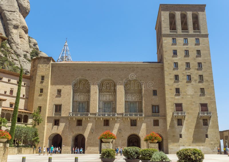 Montserrat Monastery Perto De Barcelona Foto Editorial - Imagem de ...