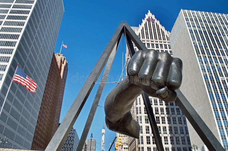 Monument aan Joe Louis, ` de Vuist `, Hart Plaza, Detroit, Michigan royalty-vrije stock foto's Monument aan Joe Louis, ` de Vuist `, Hart Plaza, Detroit, Michigan royalty-vrije stock foto's