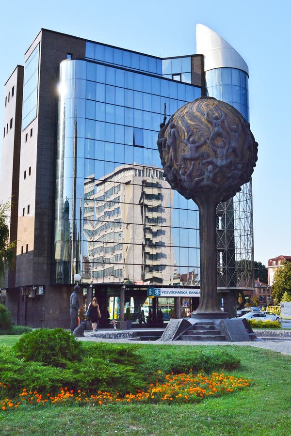 Monument d'Uspenje dans Kragujevac, Serbie photos libres de droits Monument d'Uspenje dans Kragujevac, Serbie photos libres de droits
