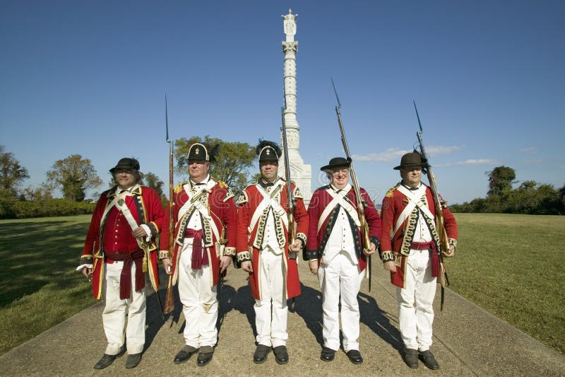 Monument de victoire de Yorktown en stationnement historique national colonial, triangle historique, la Virginie La statue a été photos stock Monument de victoire de Yorktown en stationnement historique national colonial, triangle historique, la Virginie La statue a été photos stock