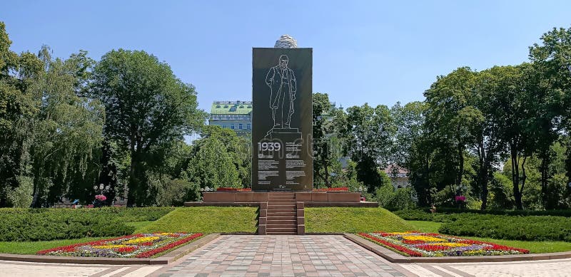 Kyiv, Ukraine June 11, 2022: Monument to the writer, poet, artist and sage of the Ukrainian people Taras Grigoryevich Shevchenko - protected during the war with Russia. Kyiv, Ukraine June 11, 2022: Monument to the writer, poet, artist and sage of the Ukrainian people Taras Grigoryevich Shevchenko - protected during the war with Russia