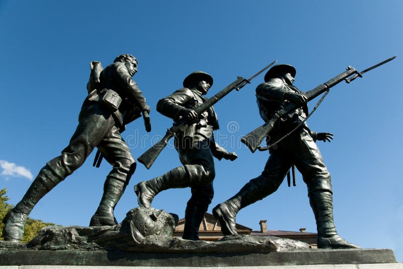 Monument för krigminnesmärke - Charlottetown - Kanada royaltyfria bilder Monument för krigminnesmärke - Charlottetown - Kanada royaltyfria bilder