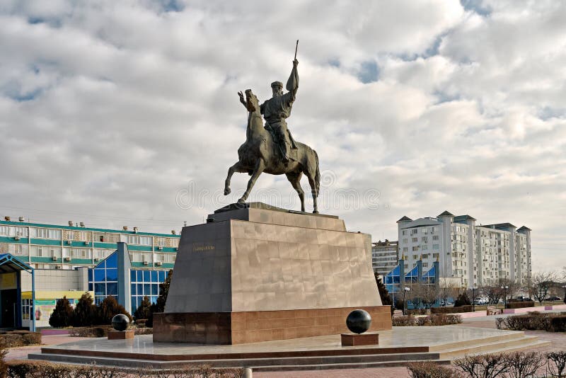 Monument Kurmangazy to Aktau.