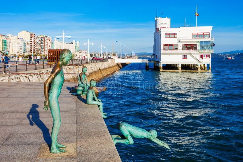 Monument Los Raqueros in Santander lizenzfreies stockfoto Monument Los Raqueros in Santander lizenzfreies stockfoto