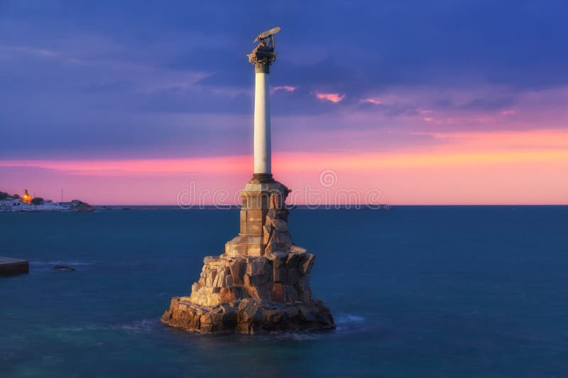 Monument till de rusade krigsskeppen i Sevastopol arkivfoton Monument till de rusade krigsskeppen i Sevastopol arkivfoton