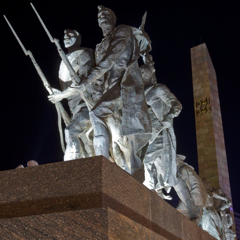 Monument to the Heroic Defenders of Leningrad
