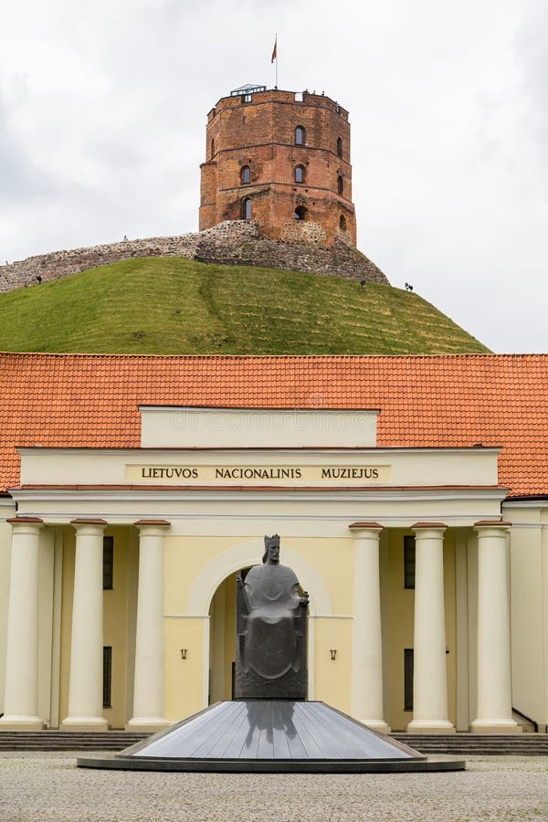 Monument to King Mindaugas