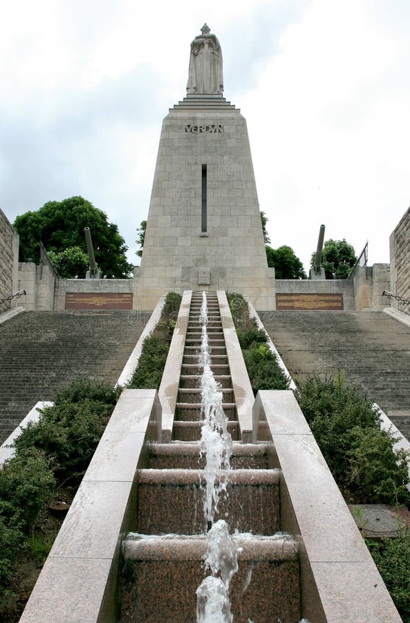 This monument of Peace in the french town of Verdun was built between 1920 and 1929. Huge stairs steer towards a pyramid flanked by two russian cannons captured from the german soldiers. At the top a statue of a knight with helmet. This monument of Peace in the french town of Verdun was built between 1920 and 1929. Huge stairs steer towards a pyramid flanked by two russian cannons captured from the german soldiers. At the top a statue of a knight with helmet.