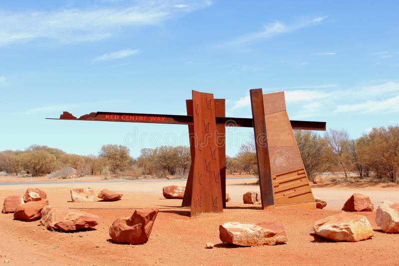 Monumento all'entrata del modo rosso del centro, Australia fotografie stock libere da diritti Monumento all'entrata del modo rosso del centro, Australia fotografie stock libere da diritti