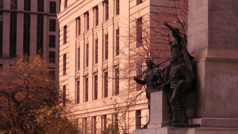 MONUMENTO DE LA GUERRA DE TORONTO foto de archivo MONUMENTO DE LA GUERRA DE TORONTO foto de archivo