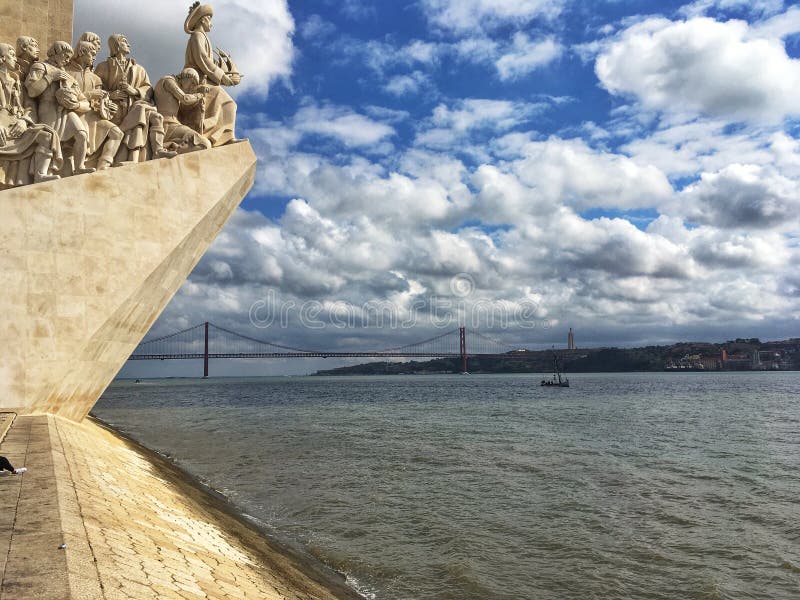 Monumento en Lisboa imagen de archivo libre de regalías Monumento en Lisboa imagen de archivo libre de regalías