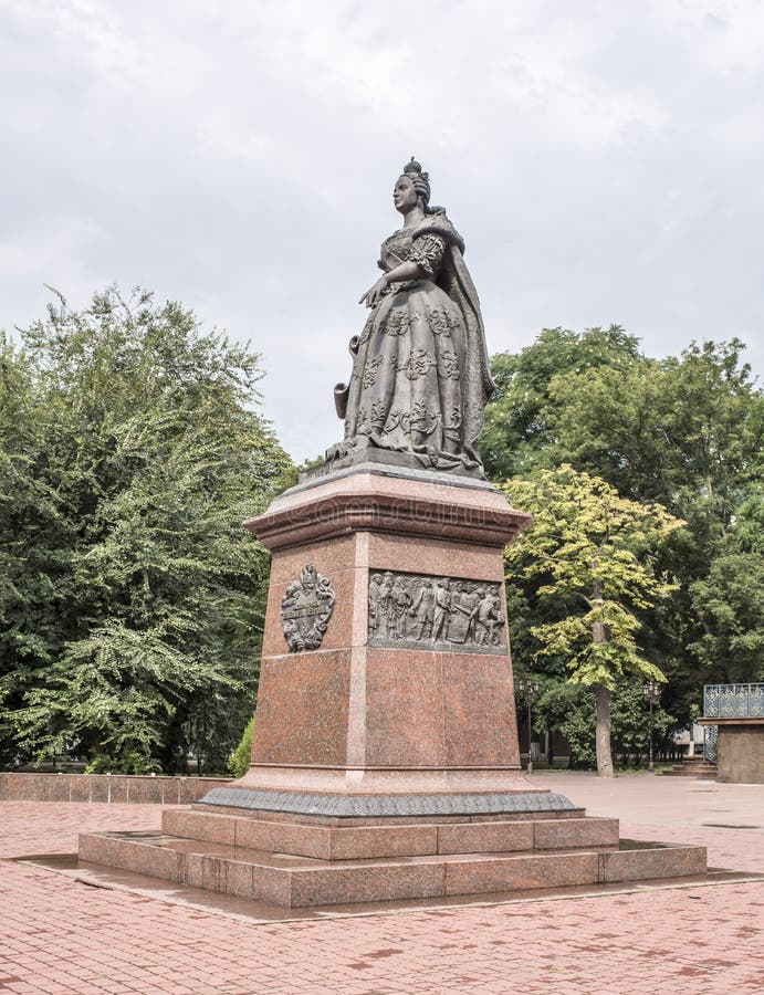 Monumento eretto dall'imperatrice Elizabeth immagini stock libere da diritti Monumento eretto dall'imperatrice Elizabeth immagini stock libere da diritti