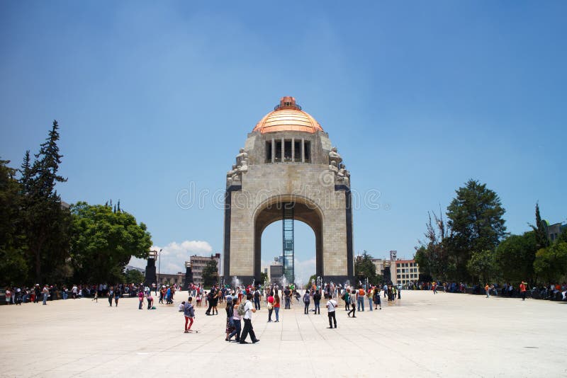 Monumento a la revolución foto de archivo Monumento a la revolución foto de archivo