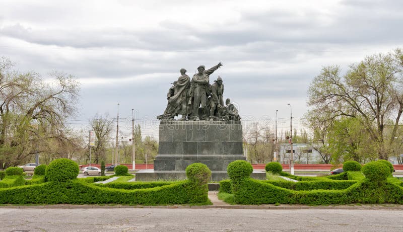 Monumento a los héroes de la defensa roja de Tsaritsyn imagenes de archivo Monumento a los héroes de la defensa roja de Tsaritsyn imagenes de archivo