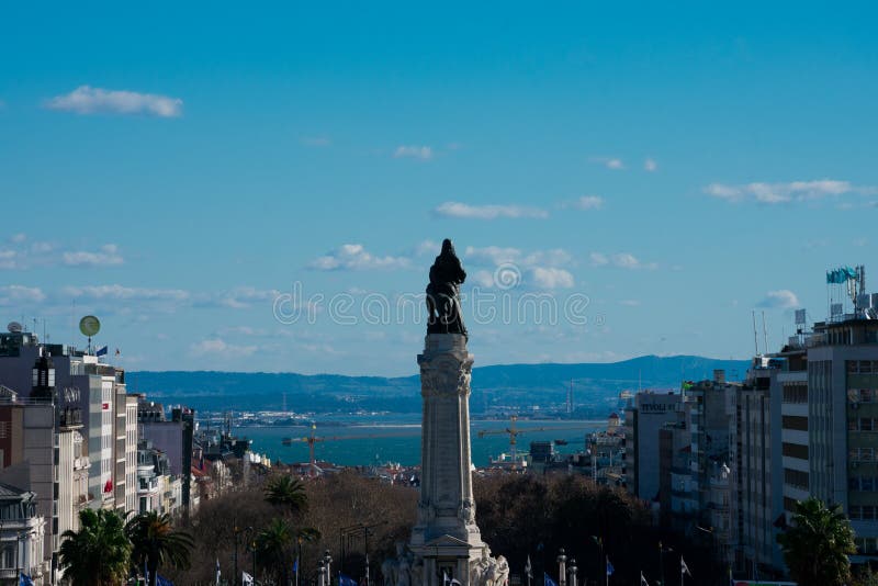 Monumento a Sebastiao Jose de Carvalho e Melo, primo marchese di Pombal fotografia stock Monumento a Sebastiao Jose de Carvalho e Melo, primo marchese di Pombal fotografia stock
