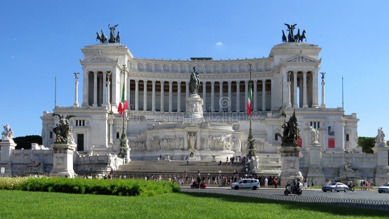 Monumento a Victor Emmanuel II, l'ottava collina di Roma immagini stock libere da diritti Monumento a Victor Emmanuel II, l'ottava collina di Roma immagini stock libere da diritti