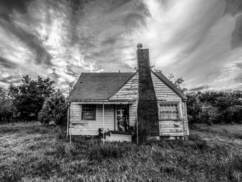 504 Moody Haunted House Stock Photos Free & RoyaltyFree Stock Photos