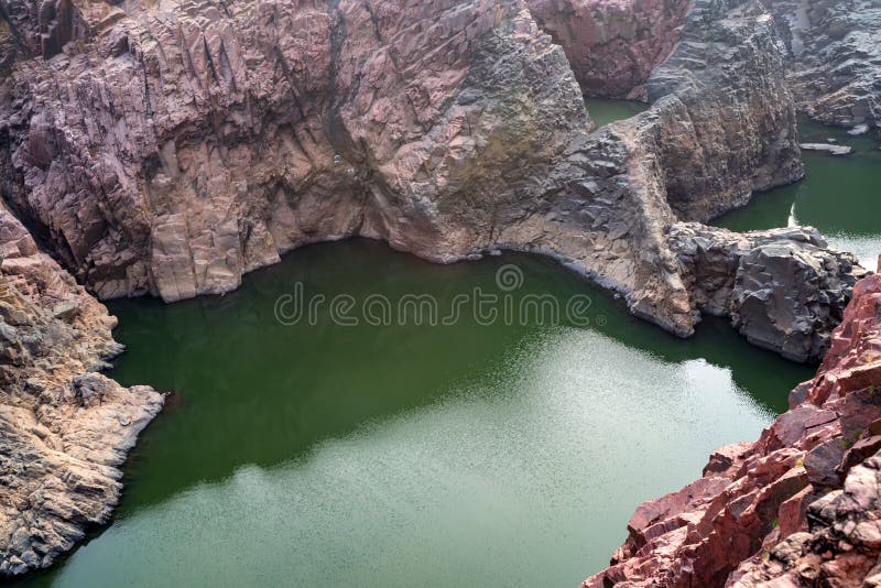 Prachtig Indiaas landschap in het Gharial-reservaat royalty-vrije stock fotografie