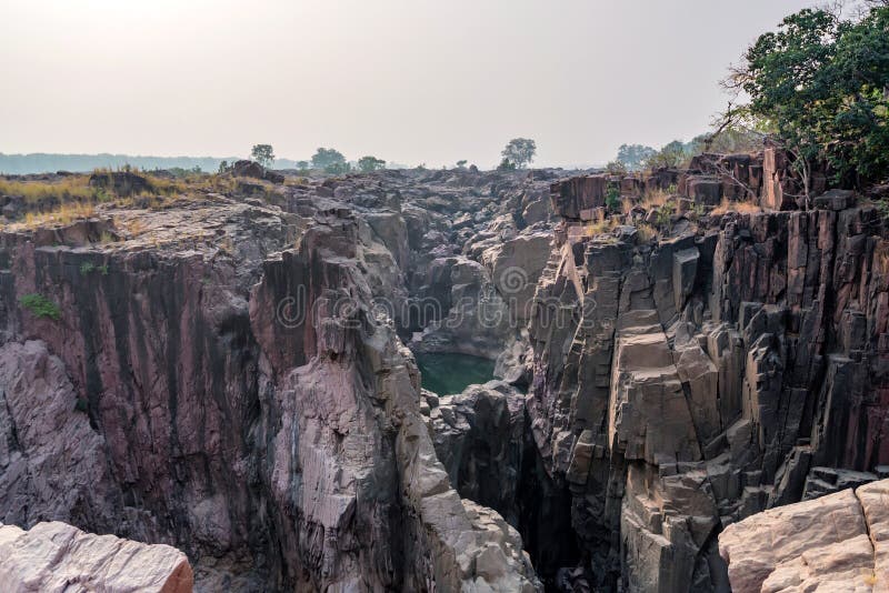Prachtig Indiaas landschap met de Raneh-waterval royalty-vrije stock afbeelding