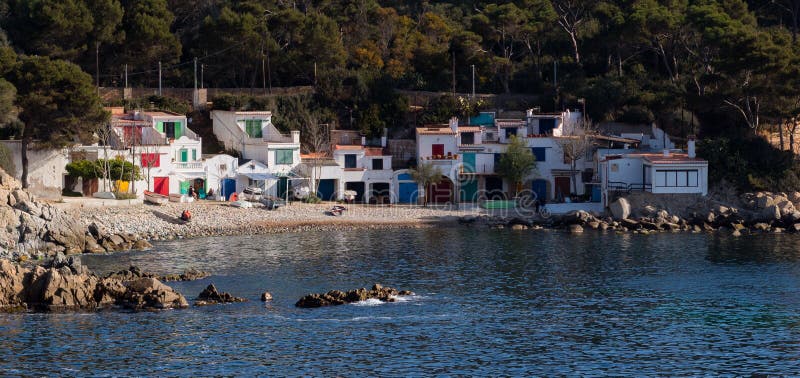 Prachtig uitzicht op de stad Palamos nabij de zee in Spanje stock foto's