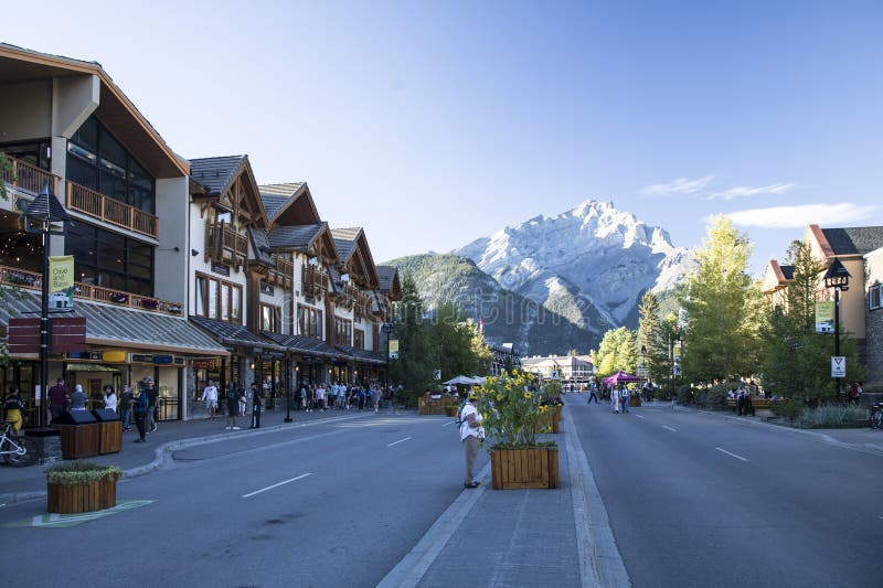 Prachtig uitzicht op de straten van Banff stock afbeelding