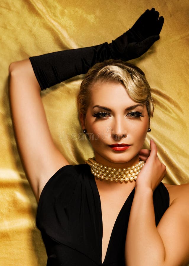 Charmant retroportret van een vrouw stock fotografie