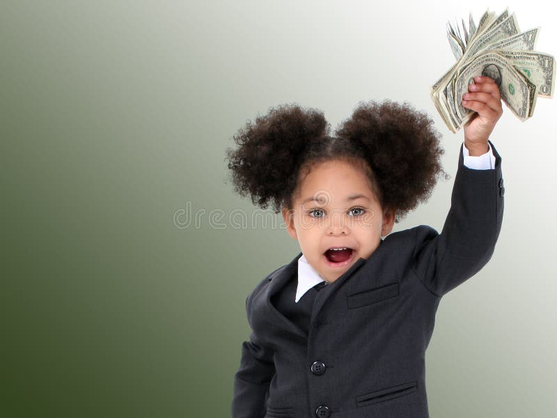 Mooi Weinig BedrijfsVrouw en Geld over Groene Achtergrond royalty-vrije stock fotografie Mooi Weinig BedrijfsVrouw en Geld over Groene Achtergrond royalty-vrije stock fotografie
