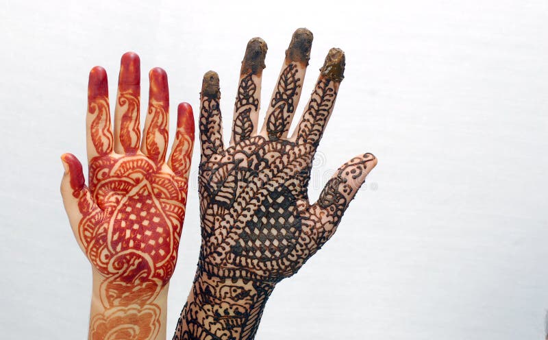 Painted beautiful hands of bride with heena. Painted beautiful hands of bride with heena