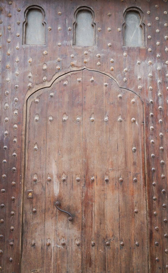 Mooie houten deur in Gr Jadida stock afbeelding Mooie houten deur in Gr Jadida stock afbeelding