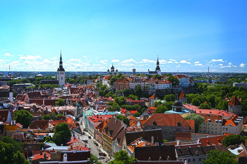 Mooie luchtmening van de oude stad van Tallin in Estland stock fotografie Mooie luchtmening van de oude stad van Tallin in Estland stock fotografie
