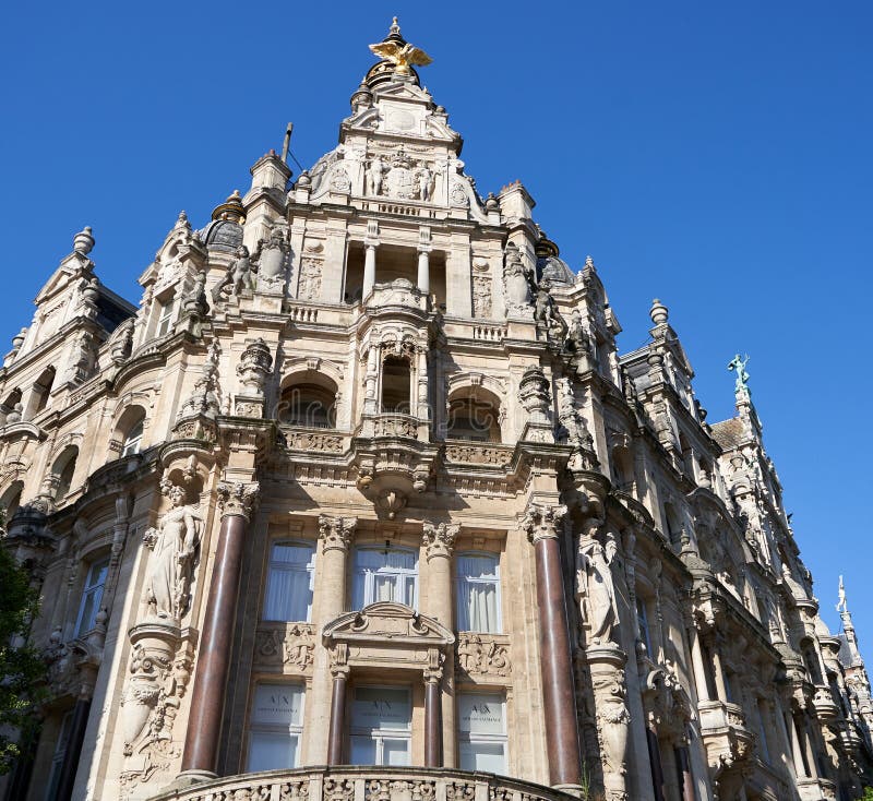 Mooie oude details architectuur in België stock afbeelding