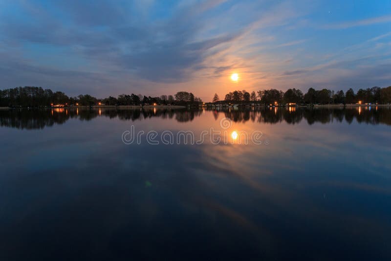 moonlight reflection on water moonlight reflection on water