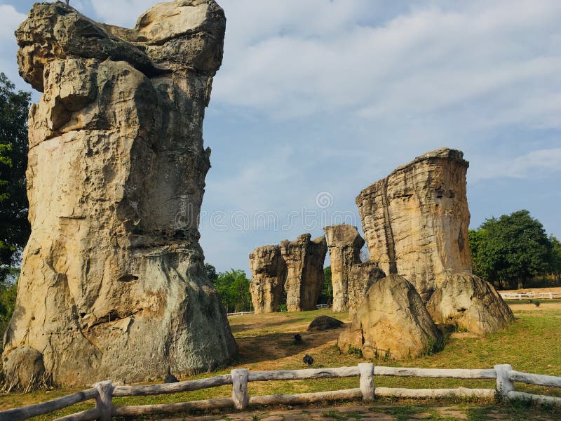 Mor Hin Khao stonehenge στο Chaiyaphum στην Ταϊλάνδη στοκ εικόνες Mor Hin Khao stonehenge στο Chaiyaphum στην Ταϊλάνδη στοκ εικόνες